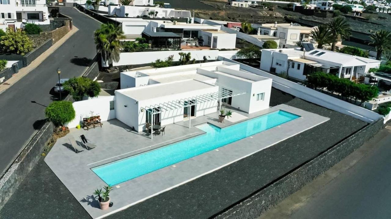 فيلا Casa Conil With A Private 25 Meter Heated Pool المظهر الخارجي الصورة